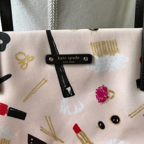 💋2x HOST PICK Kate Spade "Let’s Hop to It” tote💋 - Picture 3 of 8
